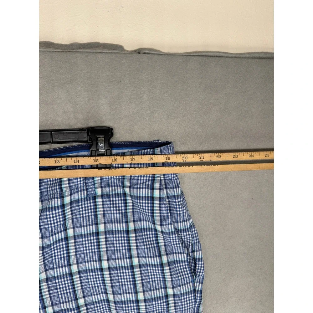 Tommy Bahama Mens Plaid Flat Front Shorts Blue White Teal Size 40